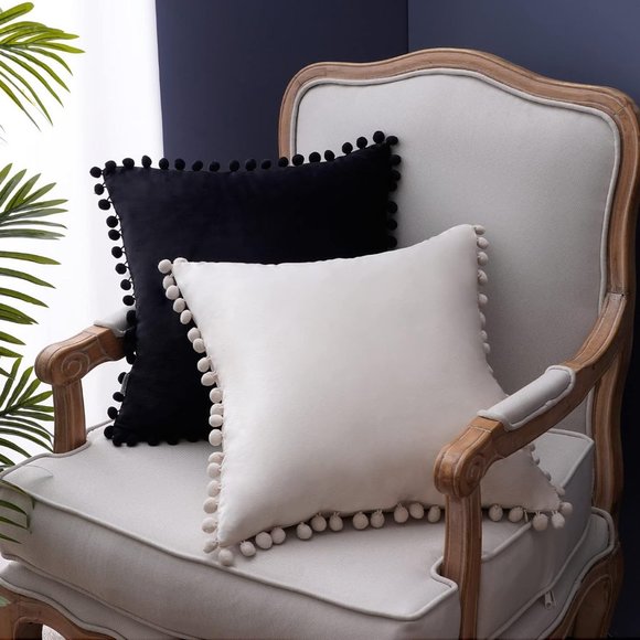 Set of 2 Ivory Soft Velvety Velour Pom Pom Trim Velvet Pillow Covers Pillows New - Picture 9 of 9